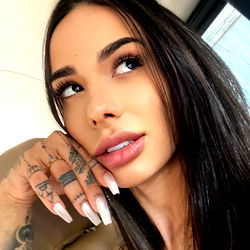 Sophi Carracini ❤️‍🔥 photo