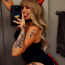 ♡︎ 𝘢𝘴𝘴𝘭𝘪𝘦𝘨𝘩 ♡︎ photo