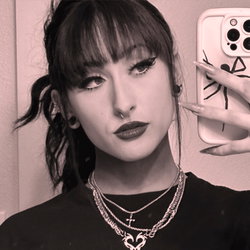 𝕲𝖔𝖉𝖉𝖊𝖘𝖘 𝕮𝖔𝖗𝖉𝖊𝖑𝖎𝖆 photo