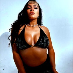 Steph De Lander photo