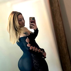 ✨Big Booty Goddess✨ photo