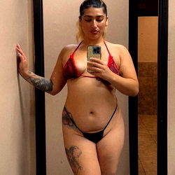 𝙇𝙐𝙉𝘼 🍑 photo