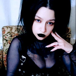 MISTRESS NyxTheria 🖤 photo