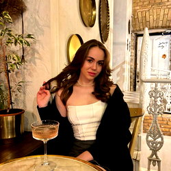 Eva Miller 📸 Birthday girl 24.09 🎂 photo