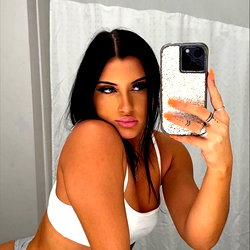 Leah photo