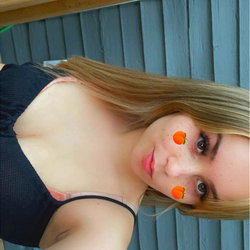 Goddess Amira🍑 FREE/ PPV photo