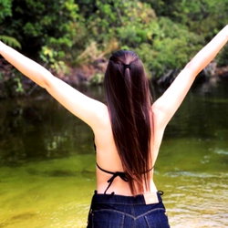 Luana photo
