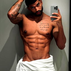 You know who I am photo