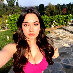 sofia gomez photo