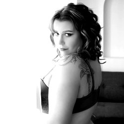 Pistol.Babe photo