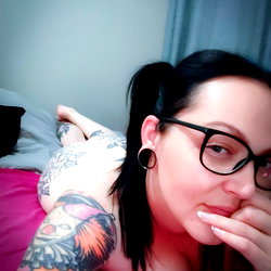 Aithra_hotwife photo