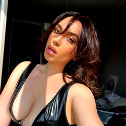 Mommy Kaia 🍒 photo
