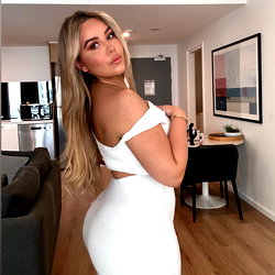 Sienna Grace photo