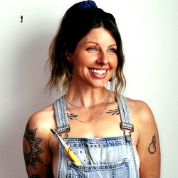 Free Addy Louise photo