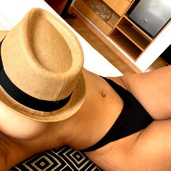 Affair romance and spicy 🔥 photo