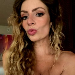 Cody Renee Cameron - A Stunning Model from Los Angeles