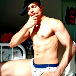 Ethan Summers photo