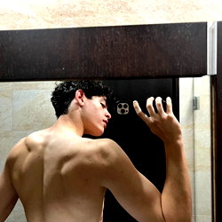 César Yerena photo