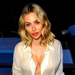 LYA MISSY 💗 photo