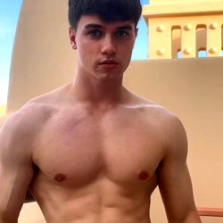 Lewis Moore photo
