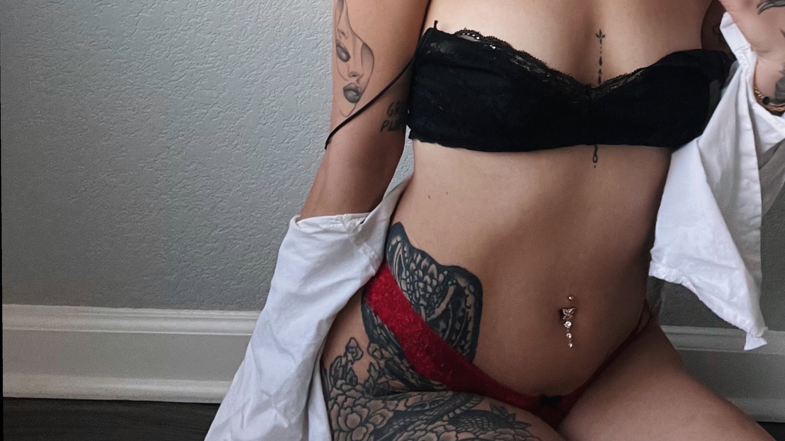 Ashley Grace photo