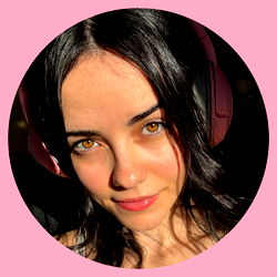 Sarah 🌸 your fav egirl ╰(◡‿◡🌸╰) photo