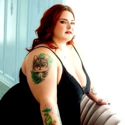 Mommy Ray (she/they) photo