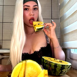 𝙺𝚒𝚛𝚊 photo