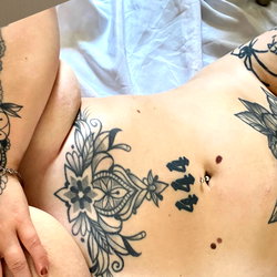 Crystal ✨ 70% SALE 🤍🩵 photo