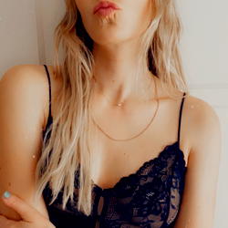 AllisonJonesfree photo