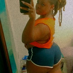 Dee Williams | The Outdoors Enthusiast's Passion Unleashed on OnlyFans