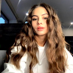 Klara Roberts 💖 photo