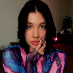 Elektra Natchios 🪭 photo