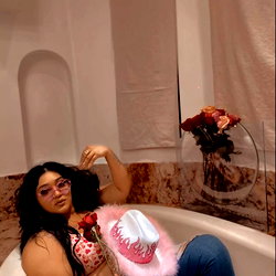 Jade Diamond. photo