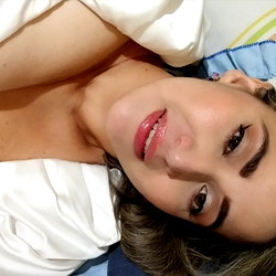 Noelia Jones photo