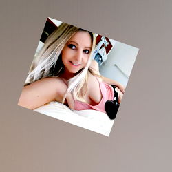 Miss Thomson 🍑🍑 photo