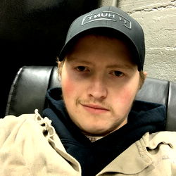 Discover the Charismatic Adam Sutphin on OnlyFans