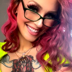 🎂 BIRTHDAY Sep 1st 💦 LizzieRoseTV 🥰 photo