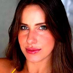 Lais Dias photo
