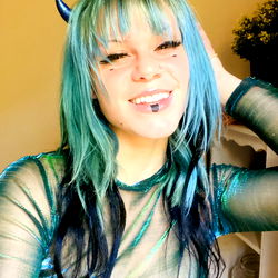 Alix Ro - The Enchanting Midwestern Vibe on OnlyFans