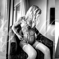 Skye Marie 🥥🌊 photo