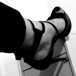 Lola Sole photo