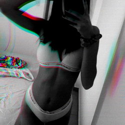 Arita Garcia ✨ photo