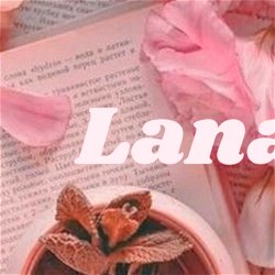 Lana Bee 🖤 photo