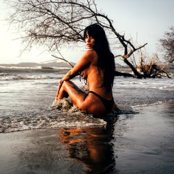 McQueen - Sexybabe photo
