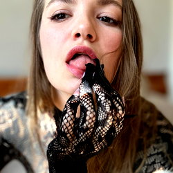 WetMary photo
