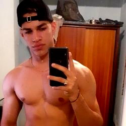 reinaldo canelo photo