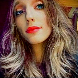 Ashlee Marie photo