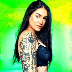 Alanah Cole photo