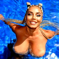 Lexa's secret ㊙️ room photo